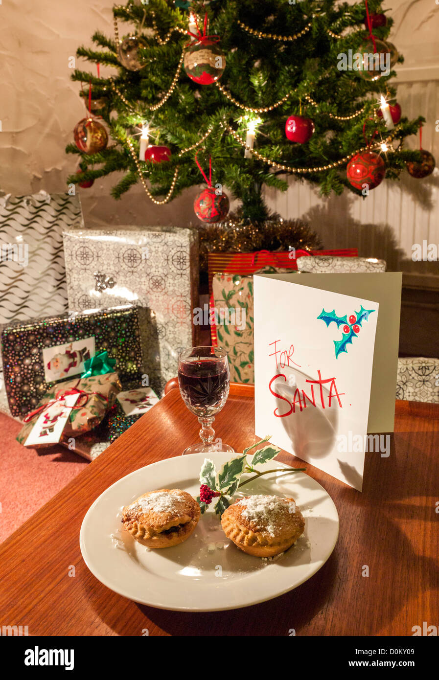 MINCE PIES, SHERRY AND CARD FOR SANTA/FATHER CHRISTMAS WITH DECORATED
