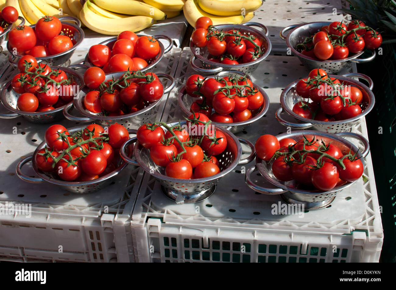 Vine-grown tomatoes on sale Stock Photo