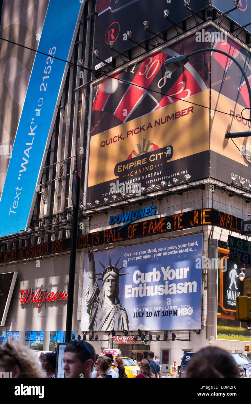 Hot summer's day in central Manhattan,NY Stock Photo Alamy