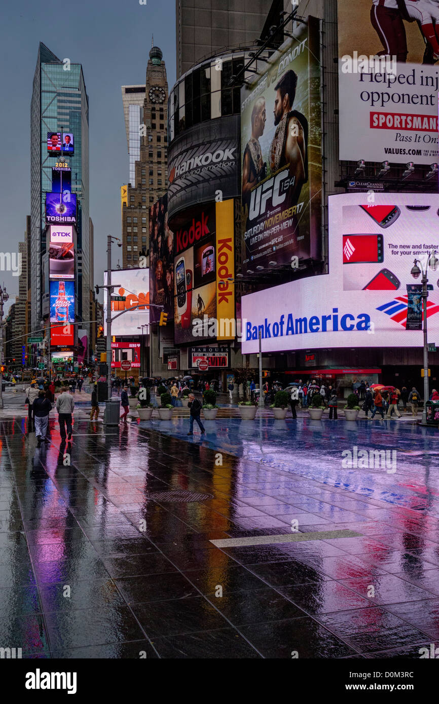 Times Square, NYC reflections Stock Photo - Alamy
