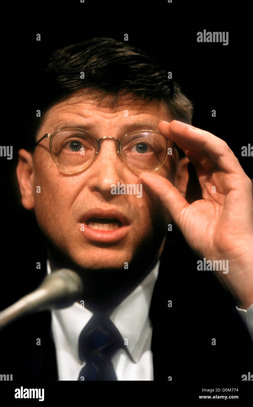 Bill gates chairman ceo microsoft hi-res stock photography and images