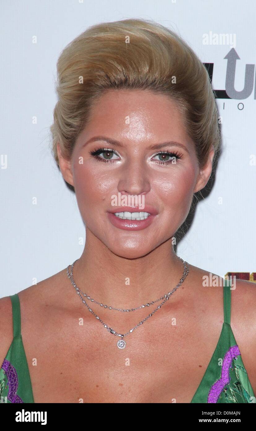 Ashley mattingly hi res stock photography and images Alamy