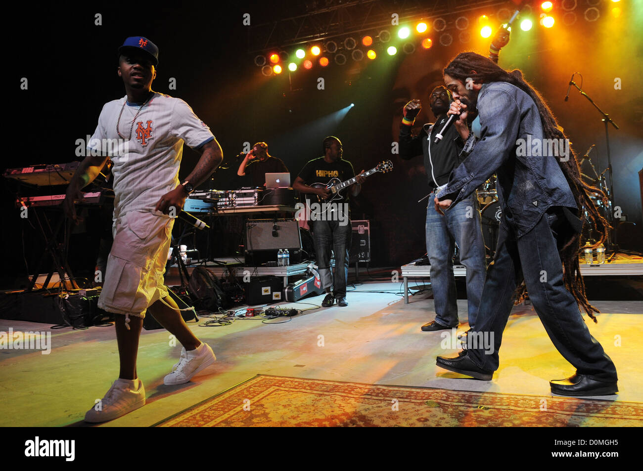 nas distant relatives nas distant relatives