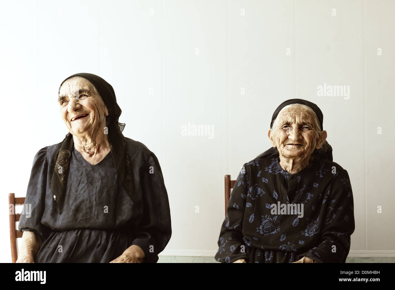 Two smiling old women hi-res stock photography and images - Alamy
