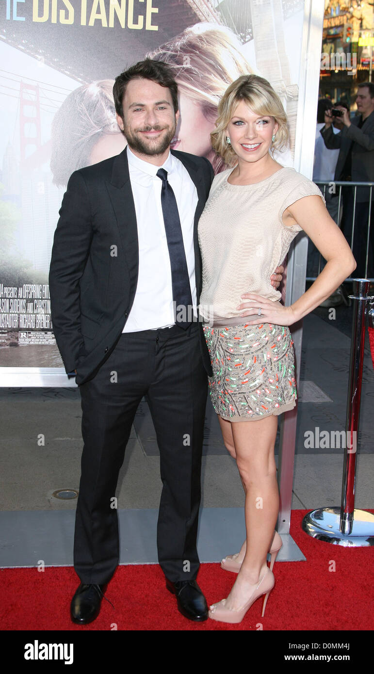 Charlie Day And Mary Elizabeth Ellis At The Los Angeles Premiere Of 'Going  The Distance' Held At The Grauman's Chinese Theater In Hollywood, USA On  August 23, 2010. Stock Photo, Picture and