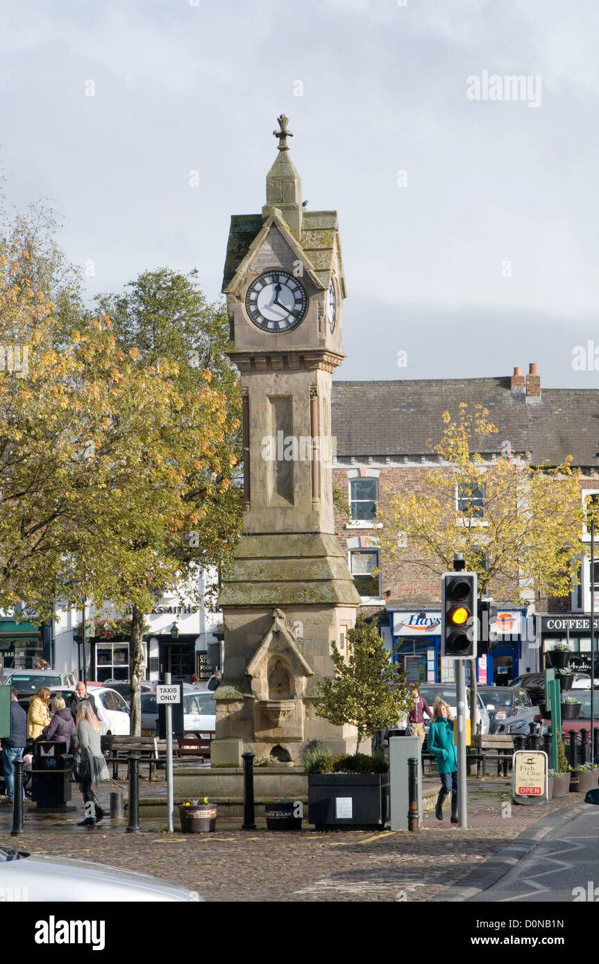 thirsk town square center centre clock north yorkshire Stock Photo