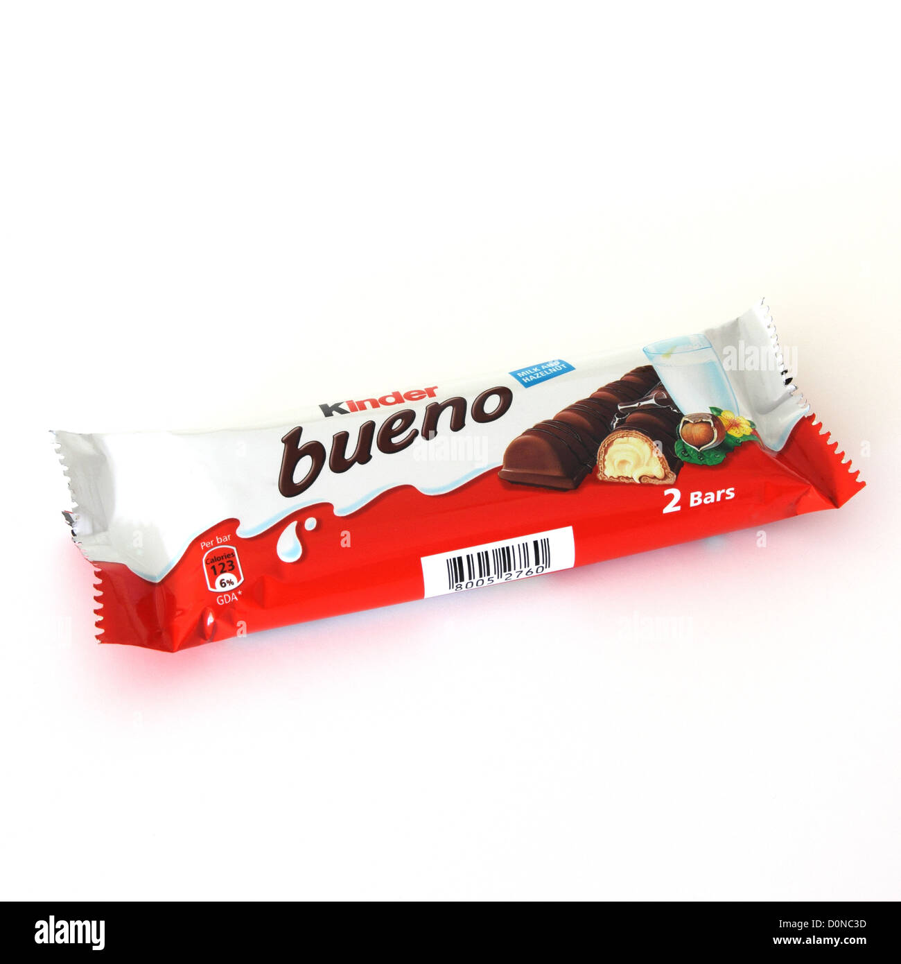 Kinder bueno chocolate bar hi-res stock photography and images - Alamy