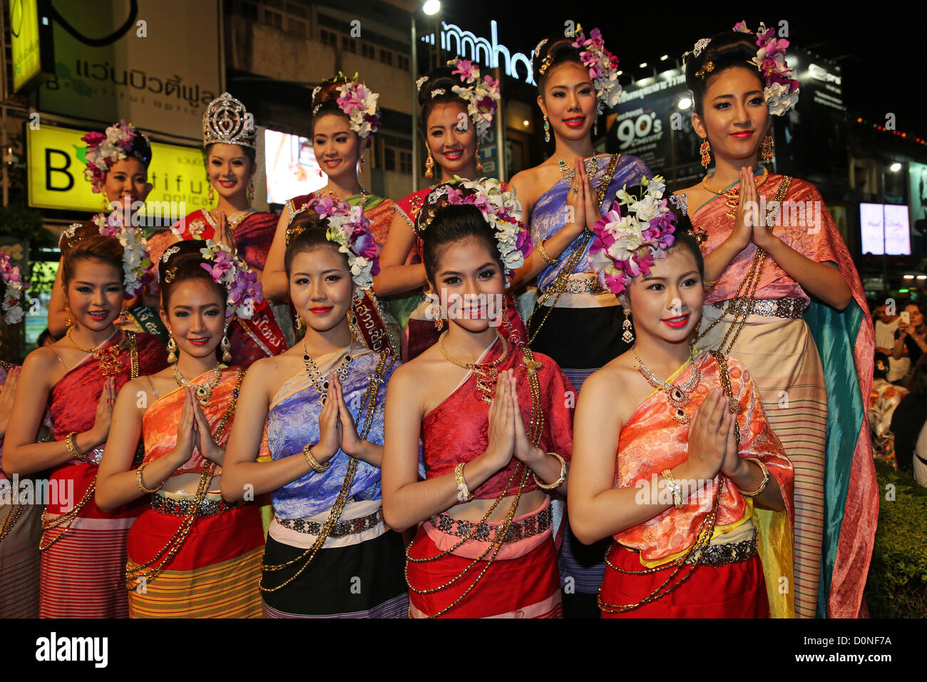 Chiang Mai, Thailand. 28th November 2012. Beauty Queens in the Parade at the Loy Krathong Festival, Chiang Mai, Thailand. Credit:  Paul Brown / Alamy Live News Stock Photo