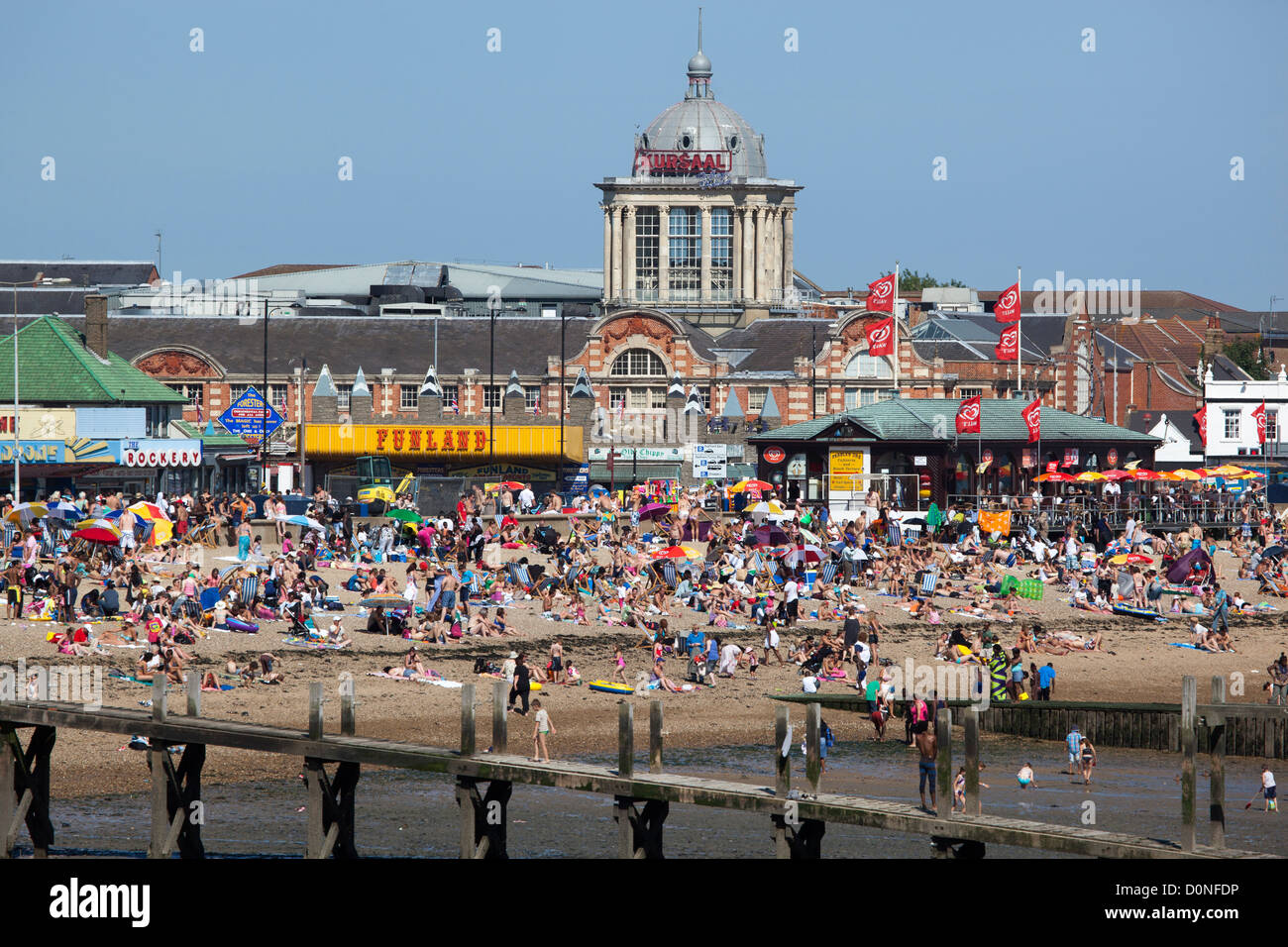 sea southend swinger uk