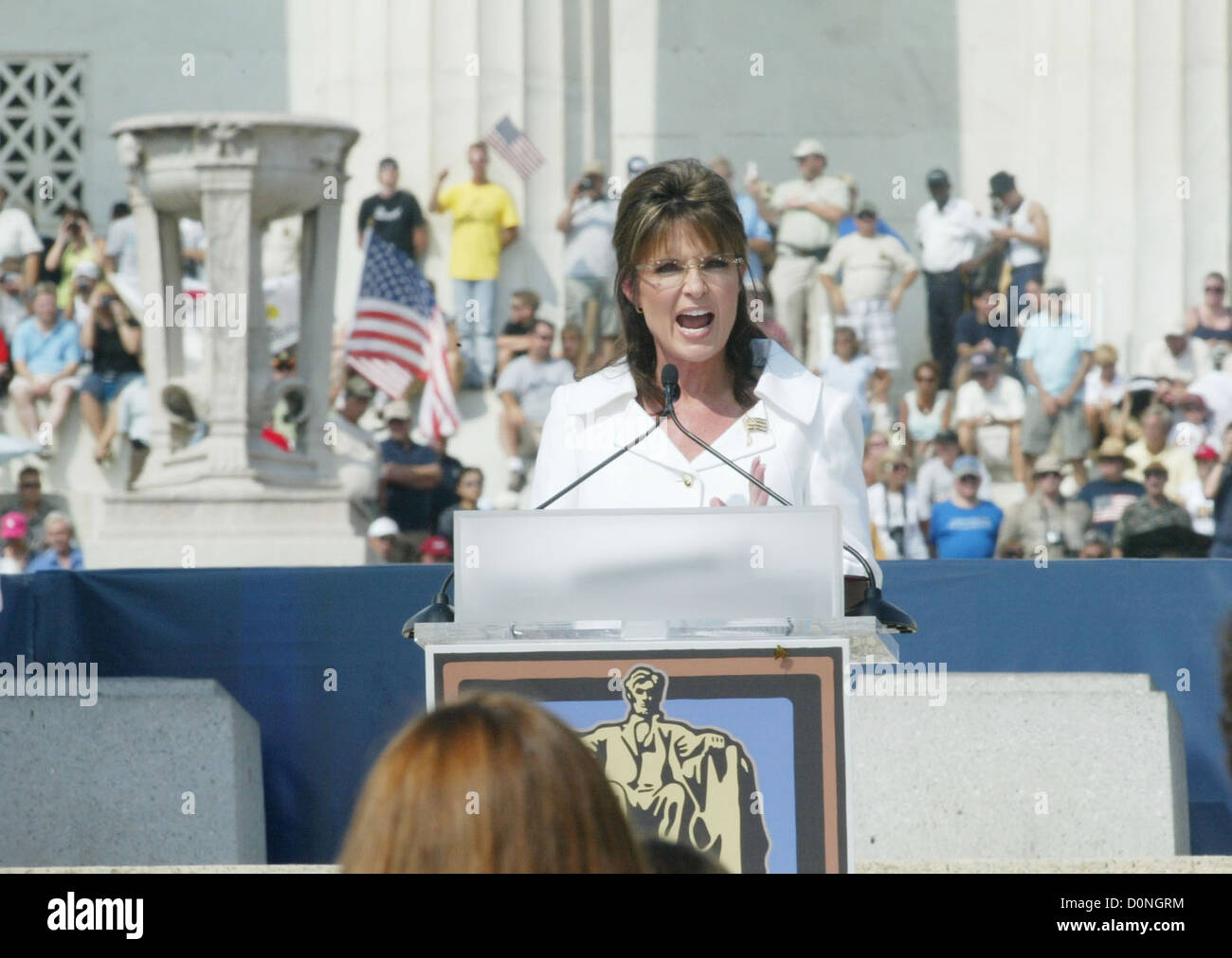 Sarah Palin Rally honouring America's serivce personnel and outstanding citezins on the steps of the Lincoln Memorial Stock Photo