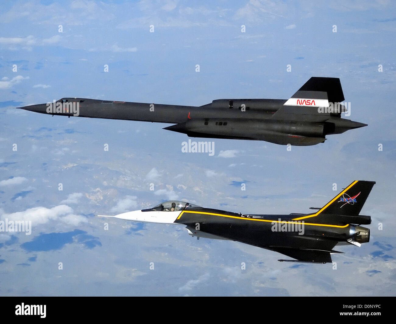Chase plane hi-res stock photography and images - Alamy