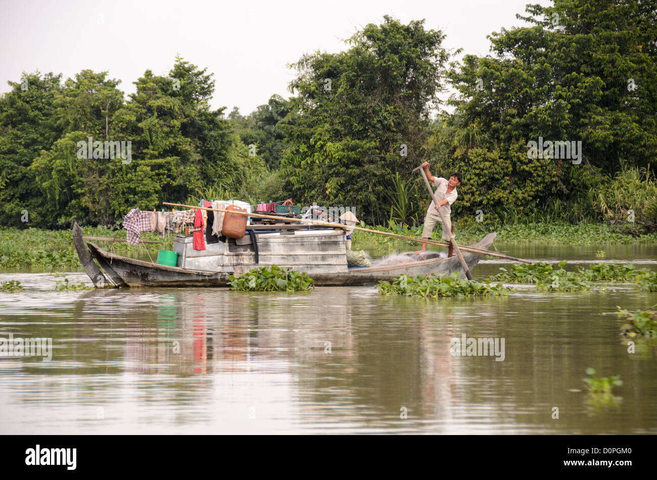 Sampan boat hi-res stock photography and images - Alamy