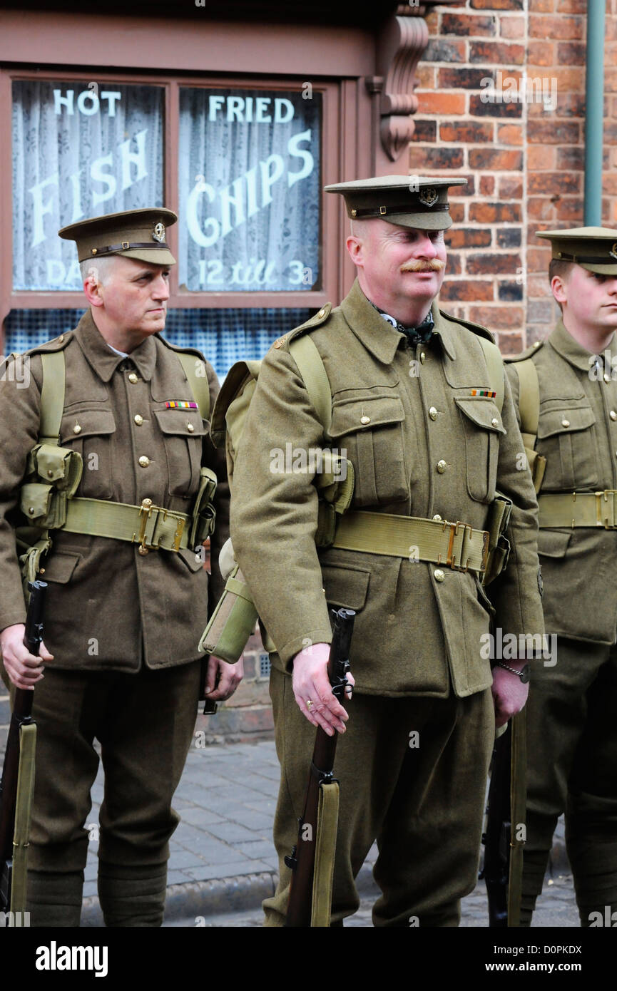 Soldiers ww1 reenactment hi-res stock photography and images - Alamy