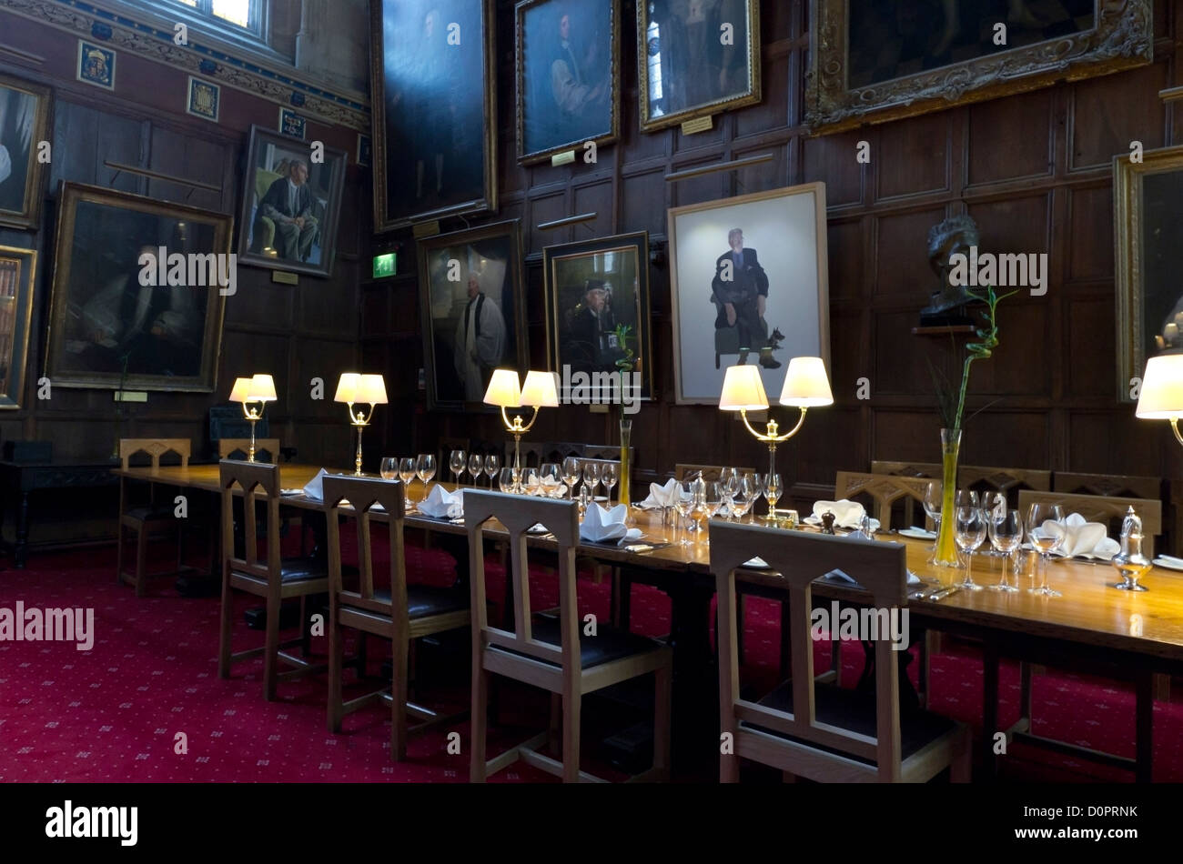 High table in the dining hall at Christ Church college, Oxford, UK Stock Photo