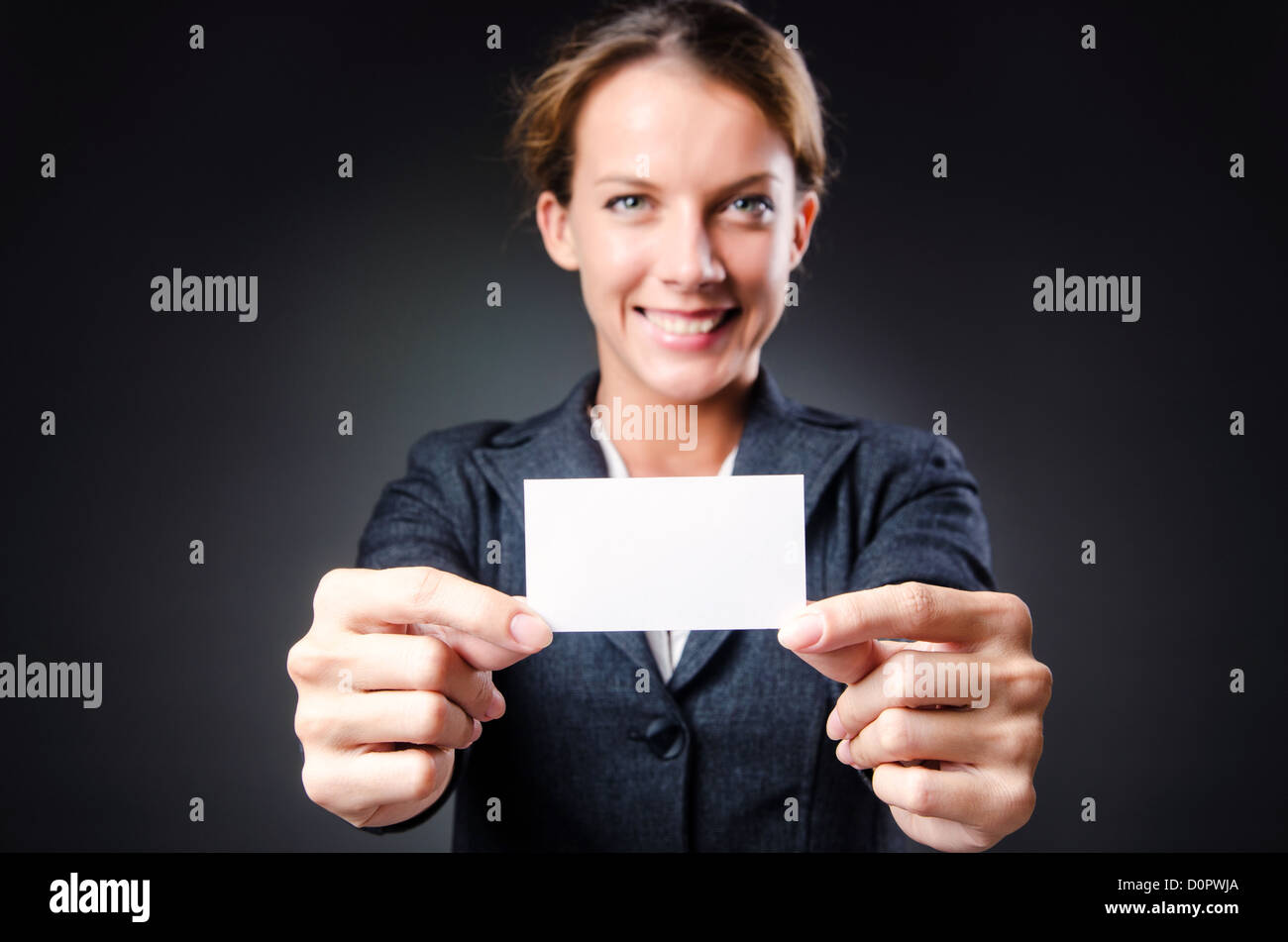 показали белую карточку