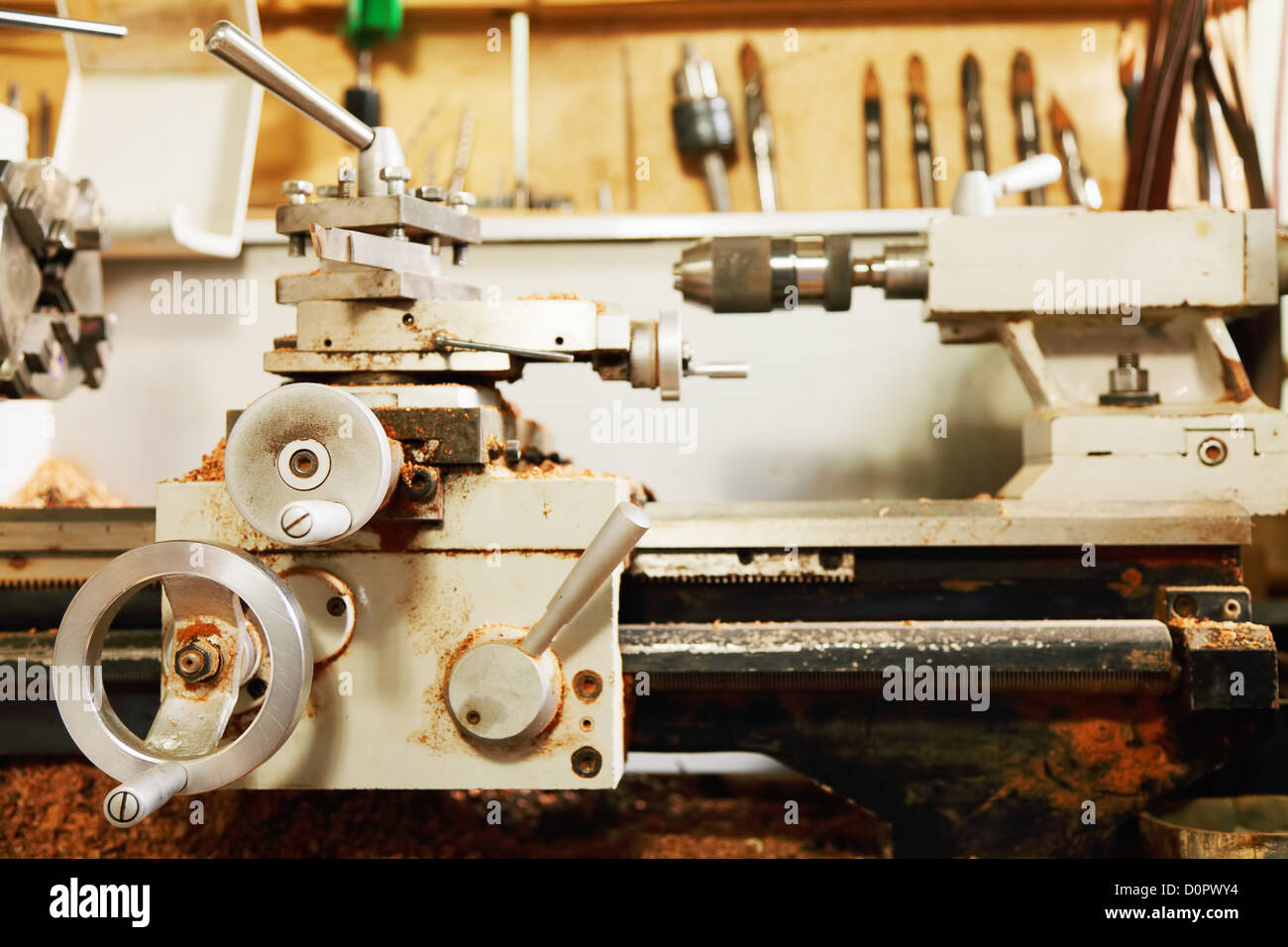 Lathe headstock hires stock photography and images Alamy