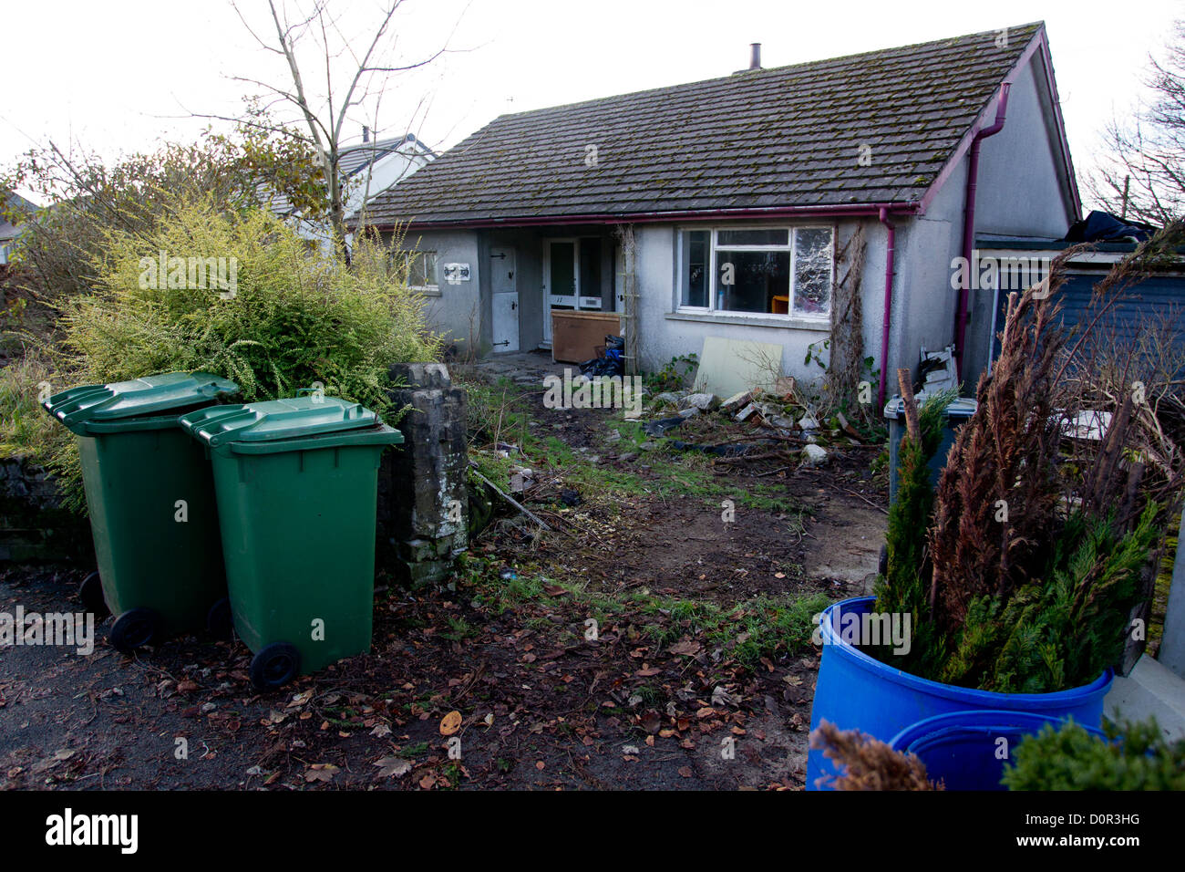 Run down house Stock Photo Alamy