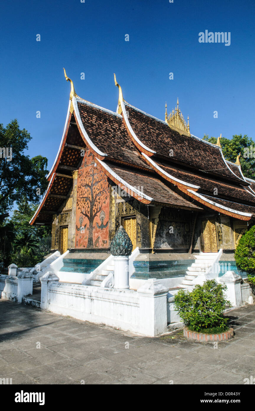Xieng Tree Wat Xieng Thong Temple Tree Of Life Facade Luang Prabang Laos // LUANG ...