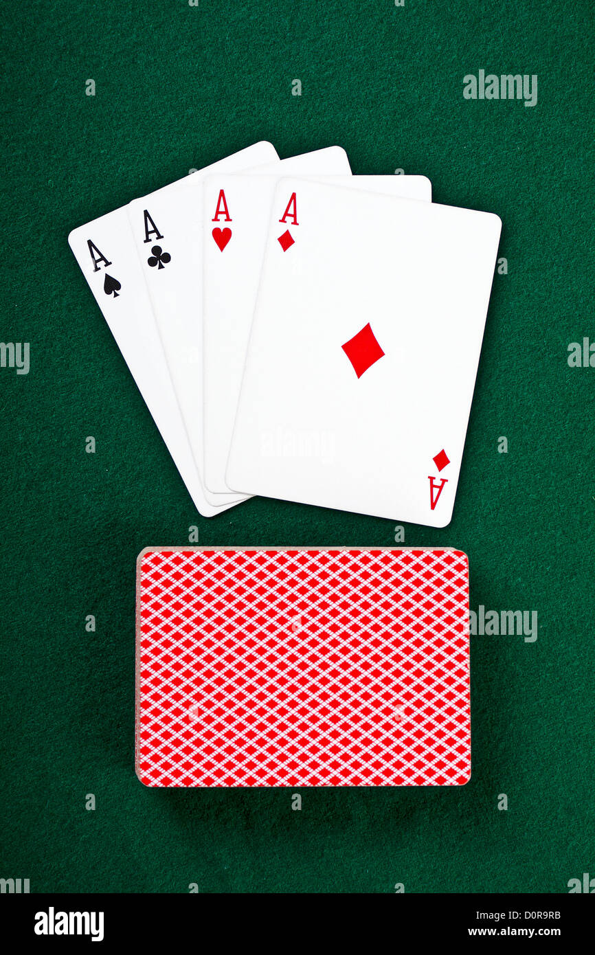 Pack of playing cards hi-res stock photography and images - Alamy