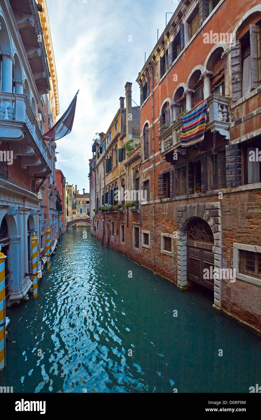 Nice summer venetian canal view (Venice, Italy Stock Photo - Alamy
