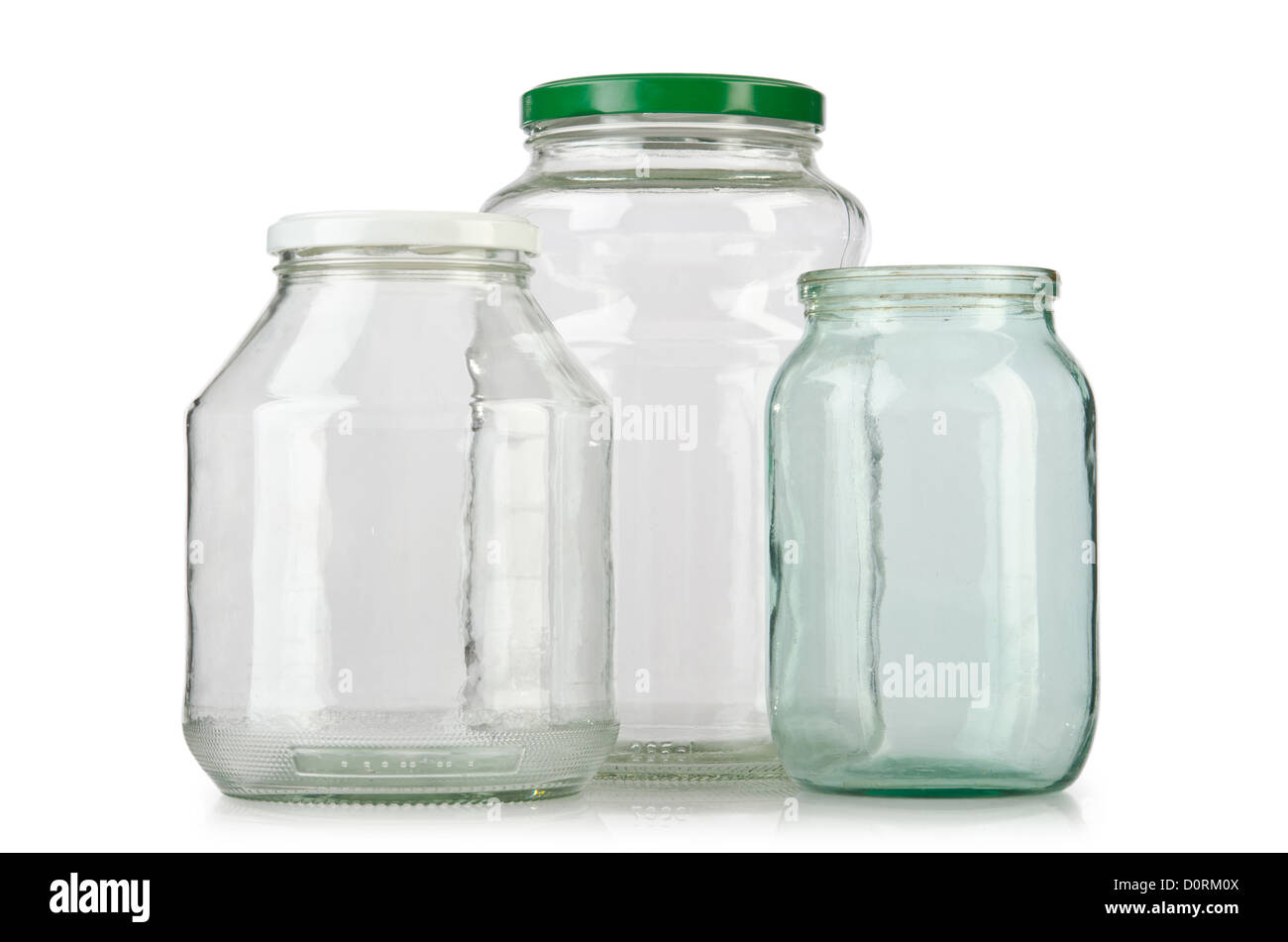 Пустая склянка от варенья. Банка с водой. Банка пустая (белая). Земляника в баночке. Перевозка стеклянных банок.