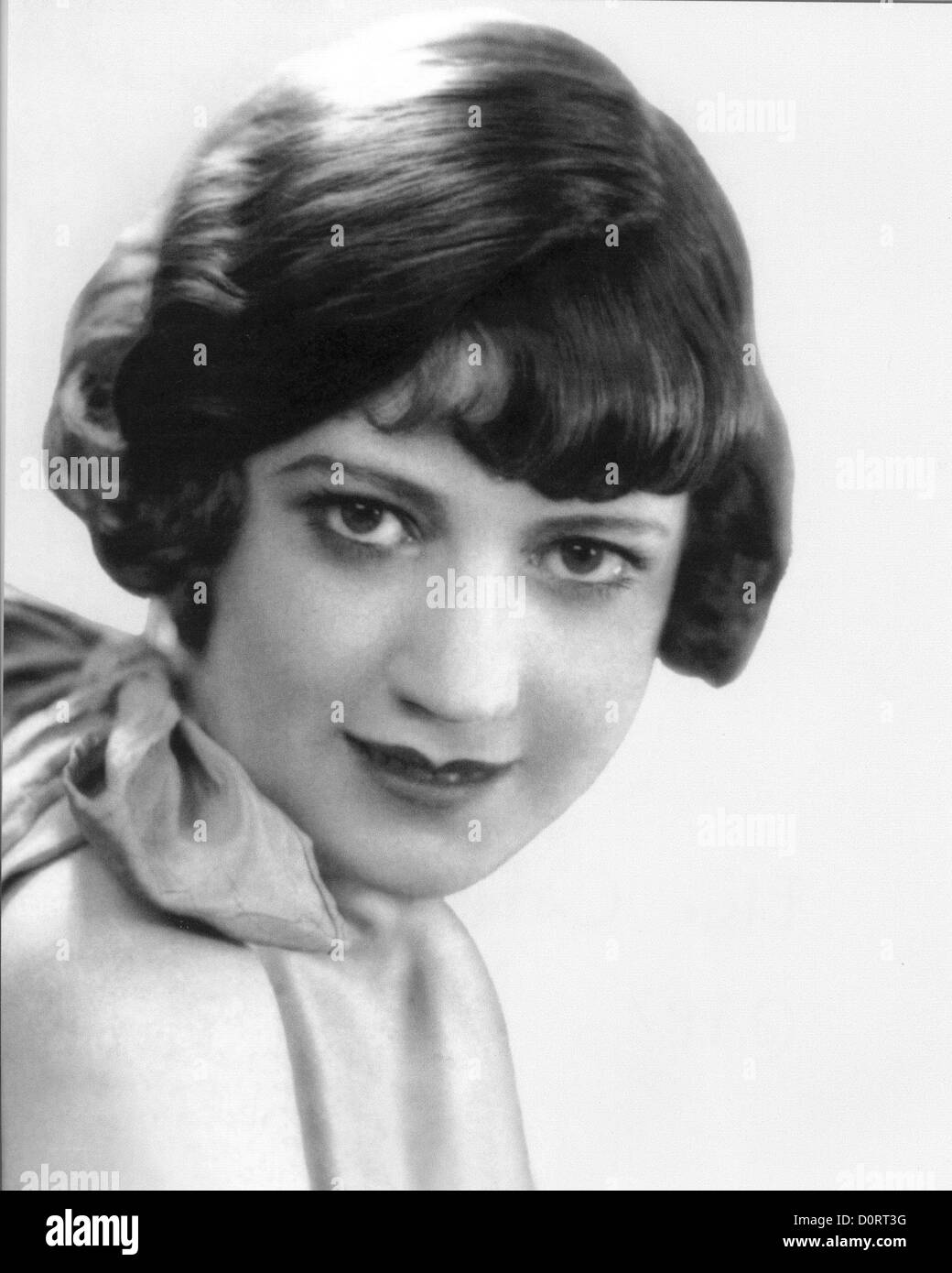 ELSIE CARLISLE  (1896-1977)  English dance band singer Stock Photo