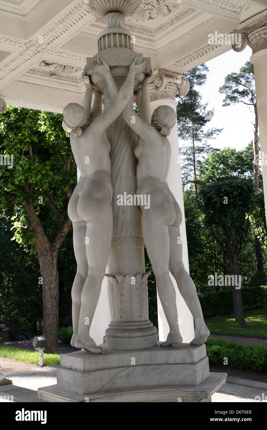 pavilion of three grace in Pavlovsk Stock Photo - Alamy