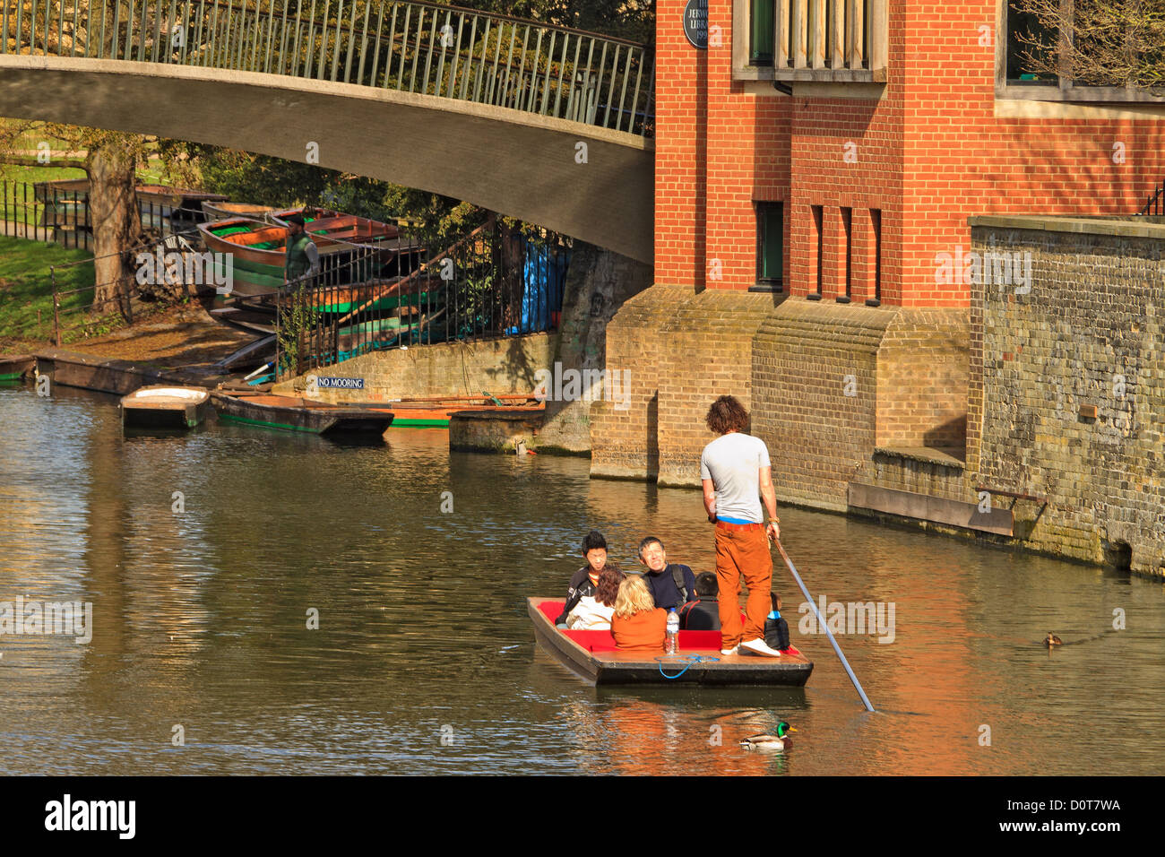 Cambridge Punting On The River Cam Stock Photo
