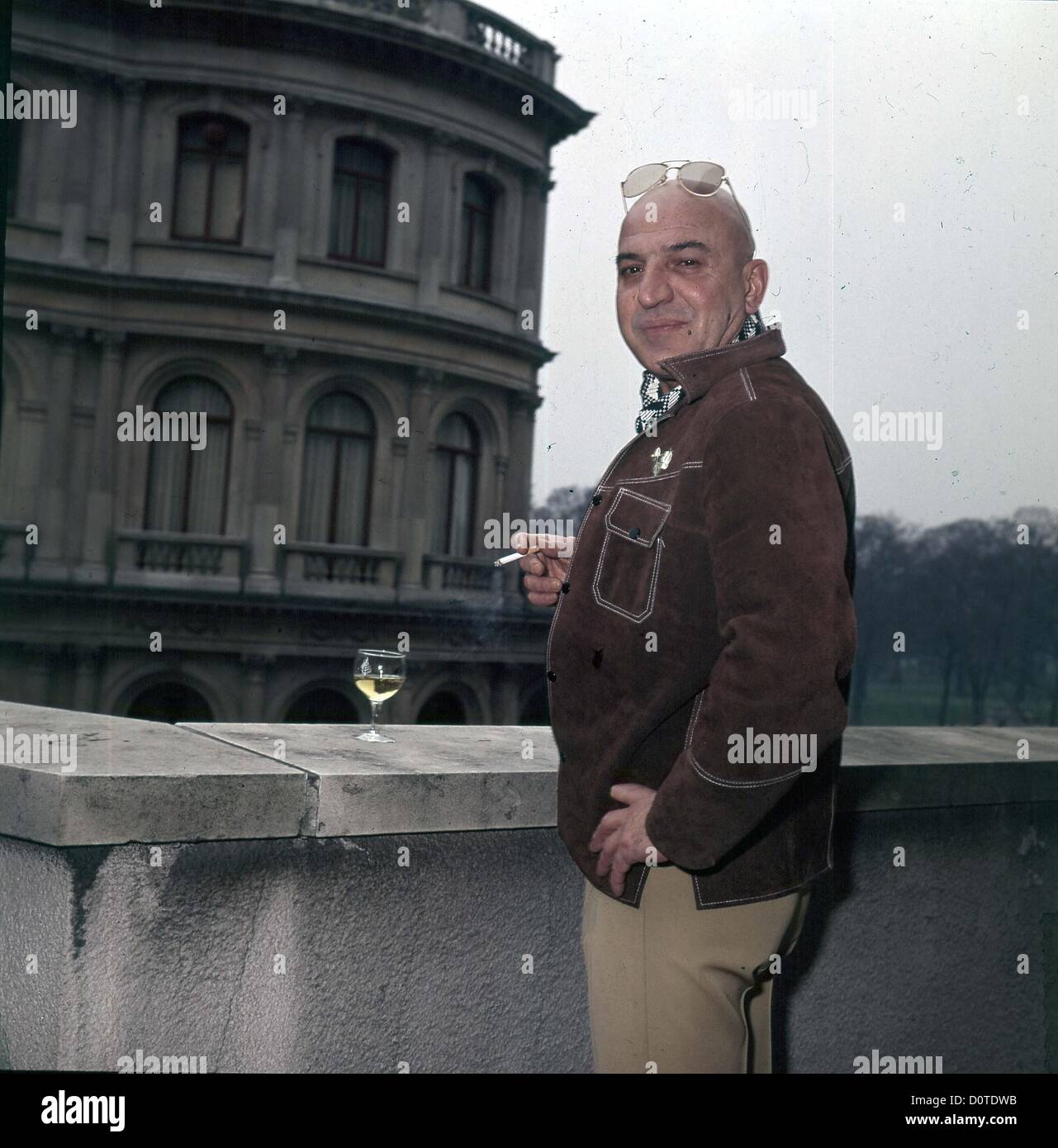 1975 telly savalas hi-res stock photography and images - Alamy