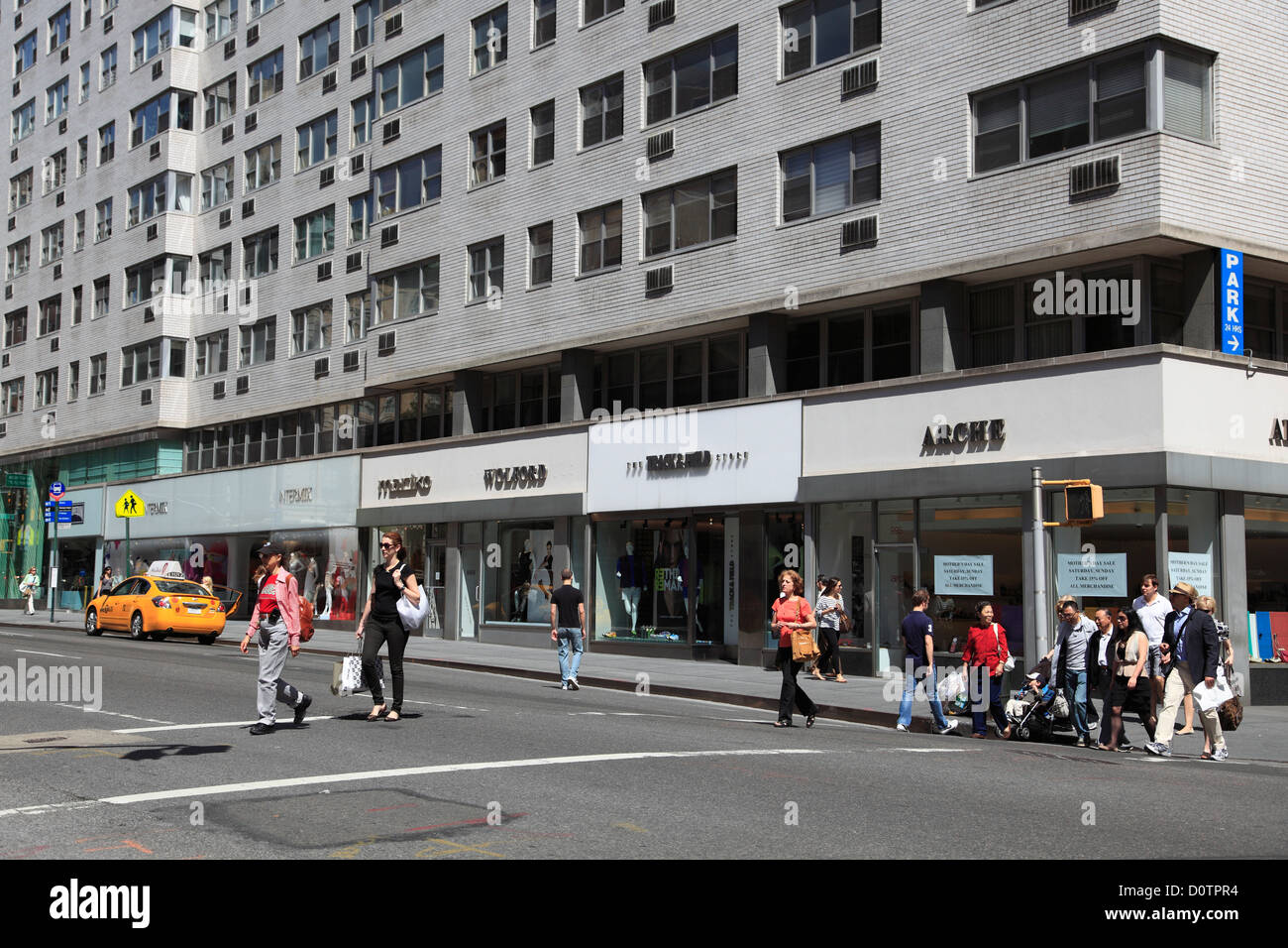 Madison avenue new york city hi-res stock photography and images - Alamy