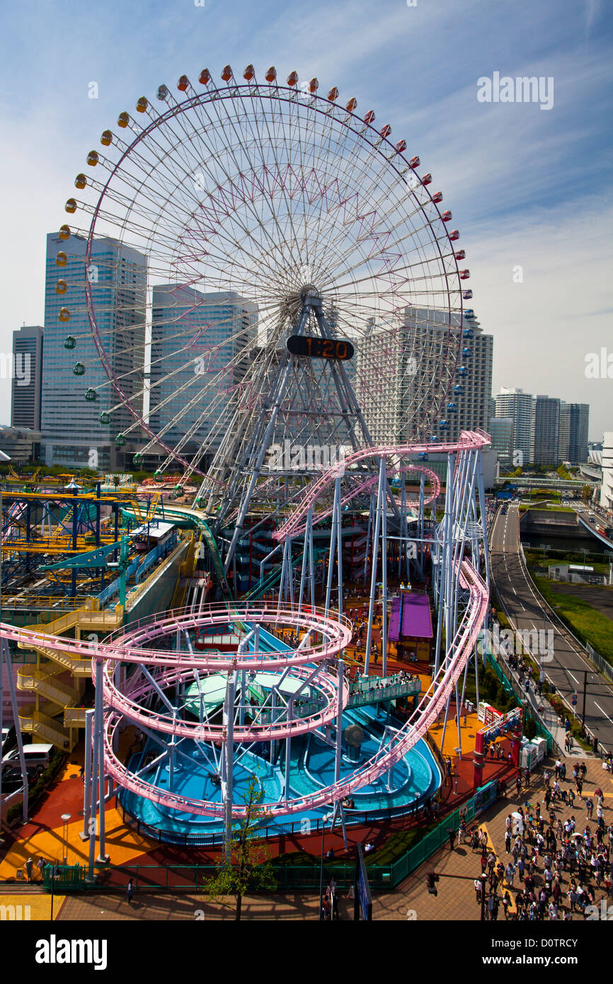 Japan, Asia, holiday, travel, Yokohama, City, family, entertainment, park, fun, crowd, joy, park, wheel Stock Photo