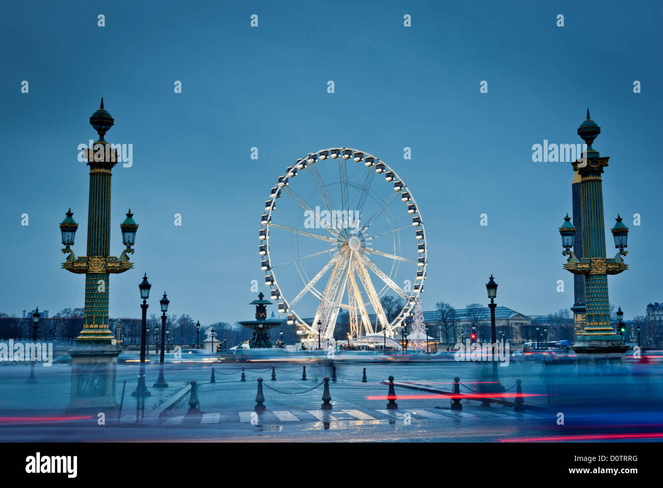 The big wheel in Paris, Place de la Concorde Stock Photo Alamy