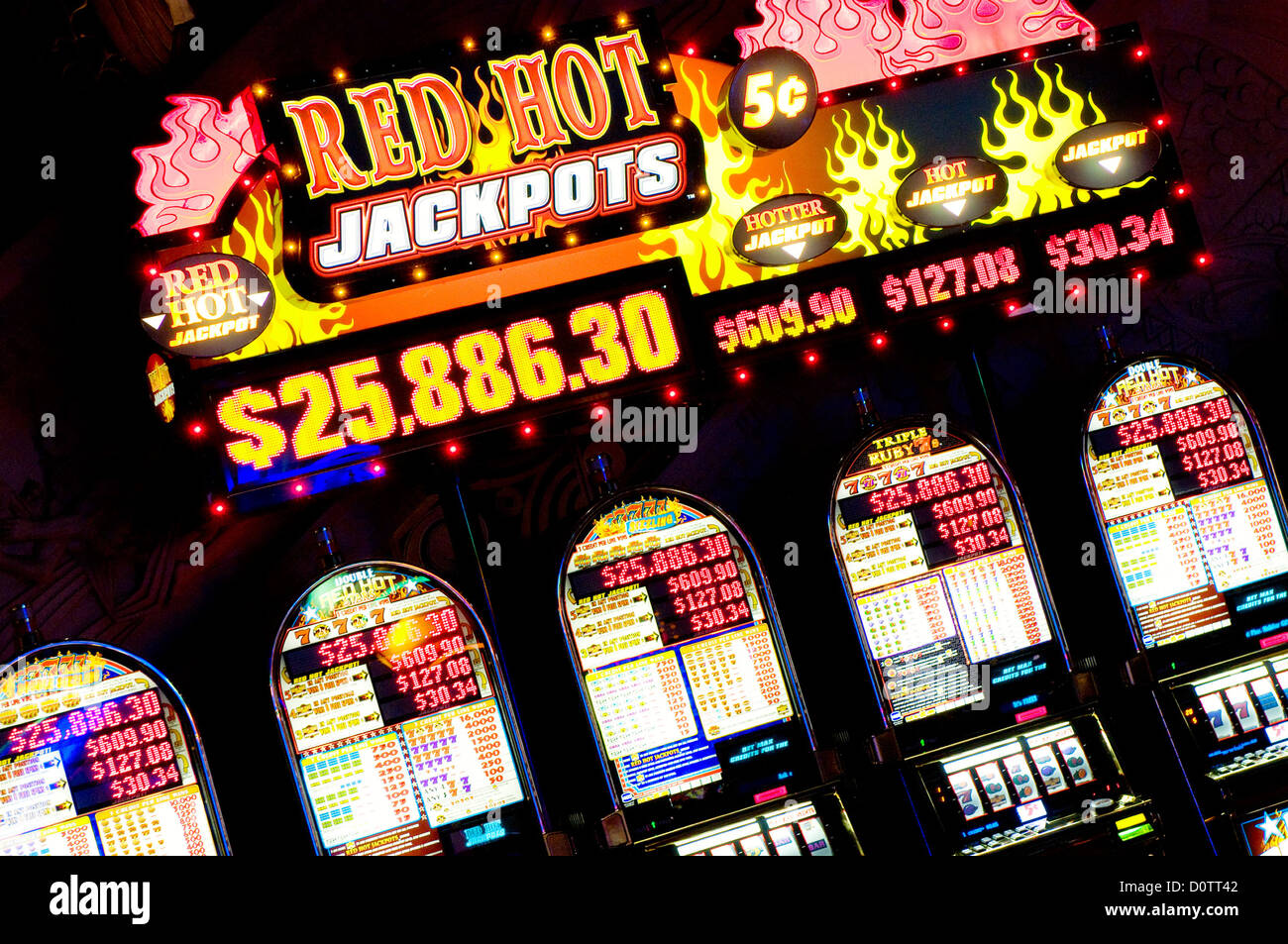 Slot machines las vegas hires stock photography and images Alamy