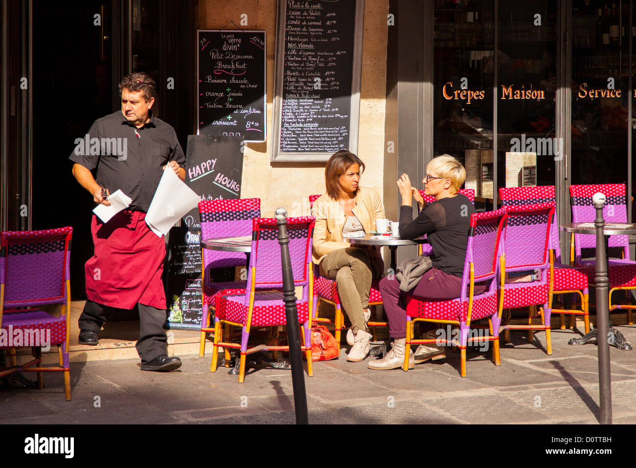 Outdoor Cafe scene in les Marais, Paris France Stock Photo