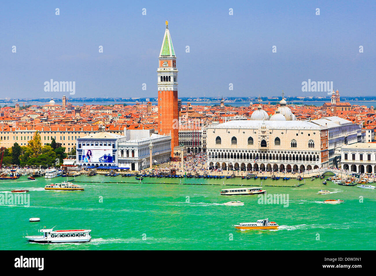 Italy, Europe, travel, Venice, Campanile, Belfry, Palace, ducale, Canal Grande, palace, san Marco, skyline, square, tourism, Une Stock Photo