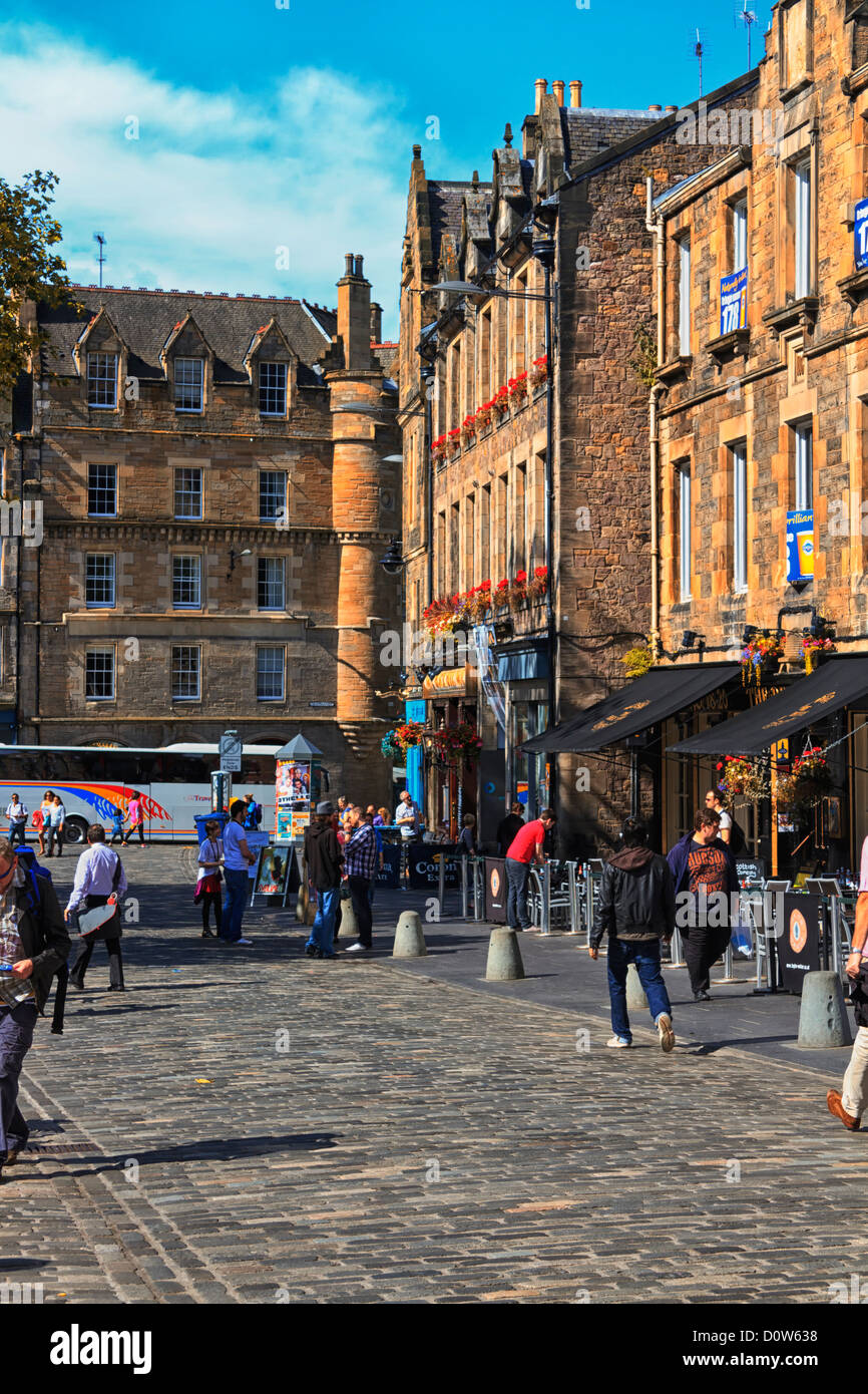 Restaurants and bars, Grassmarket, Edinburgh, Scotland Stock Photo Alamy