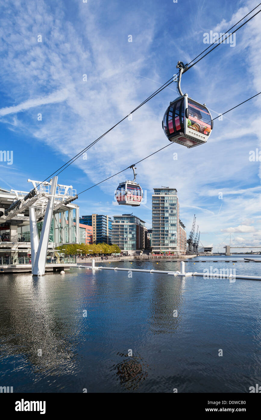 Emirates cable car london hi-res stock photography and images - Alamy