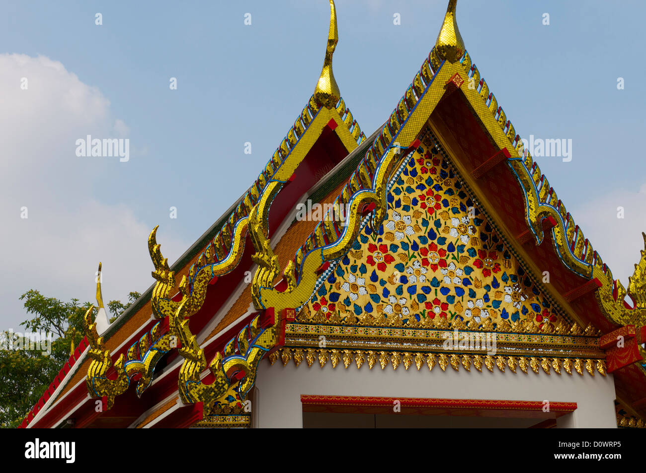 Wat Pho temple in Bangkok Stock Photo - Alamy