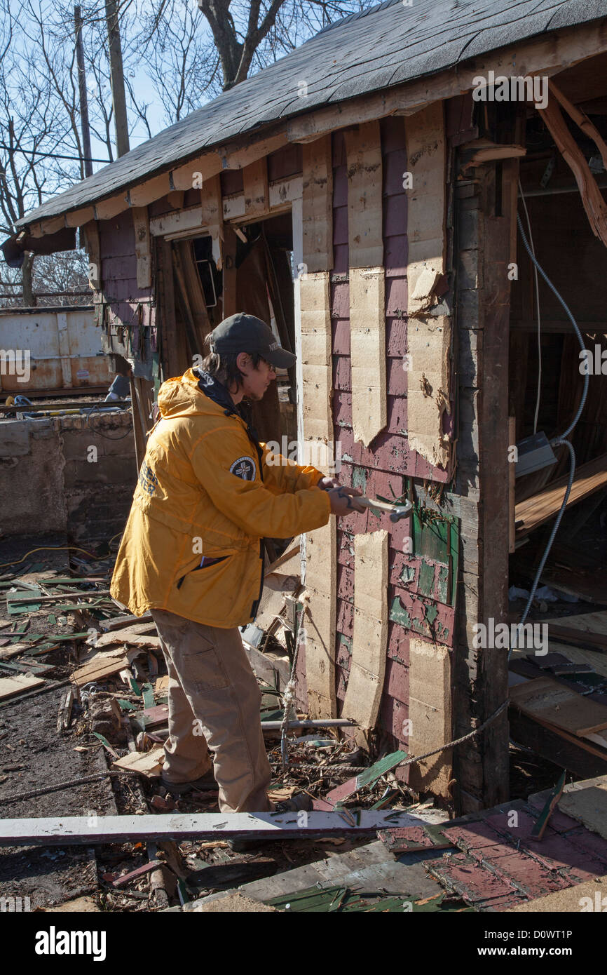 New York, NY - Volunteers on Staten Island help with the recovery from Hurricane Sandy. Stock Photo