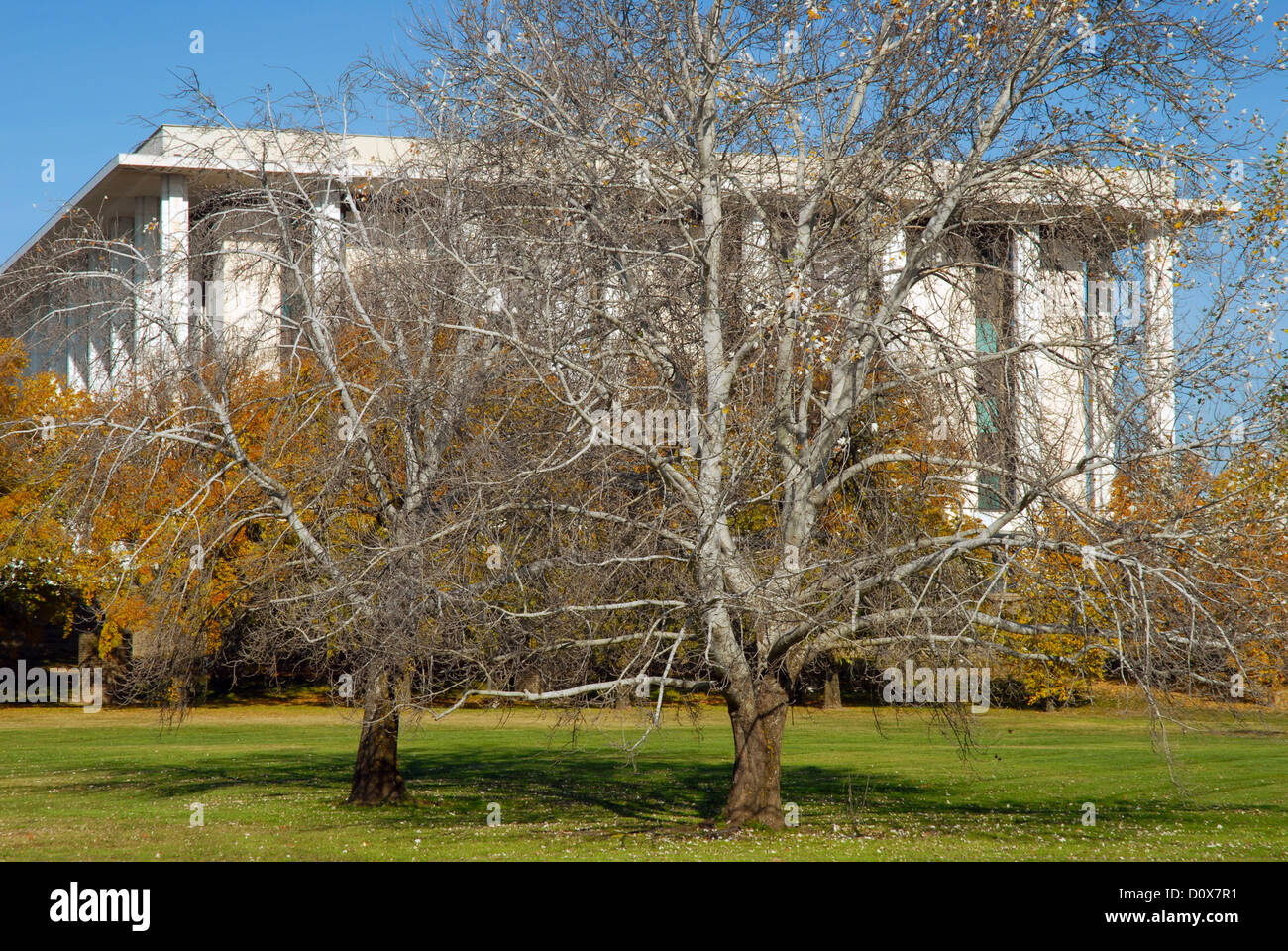 National Library of Australia looking across Lake Burley Griffin ...