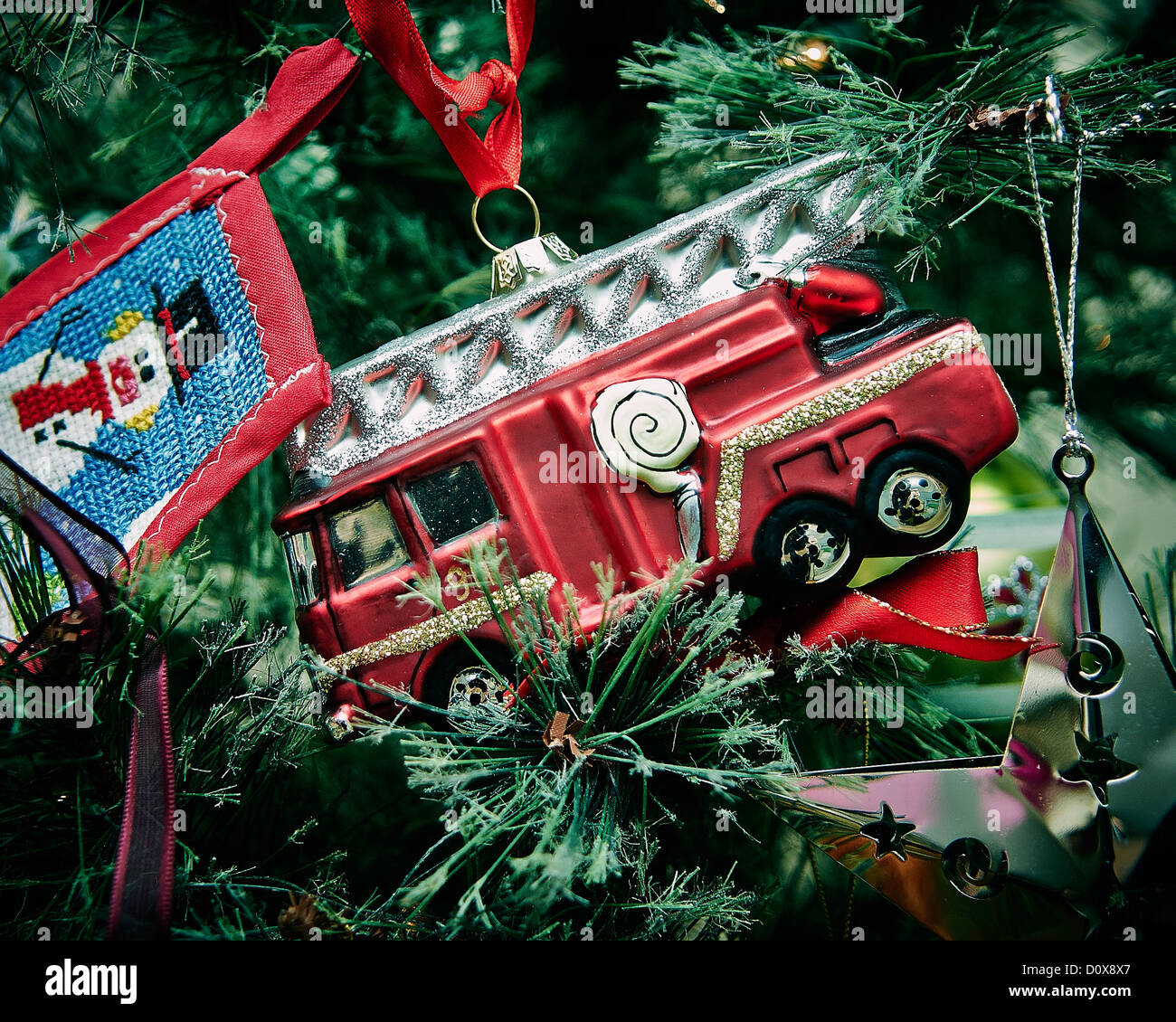 Fire engine christmas ornament hires stock photography and images Alamy