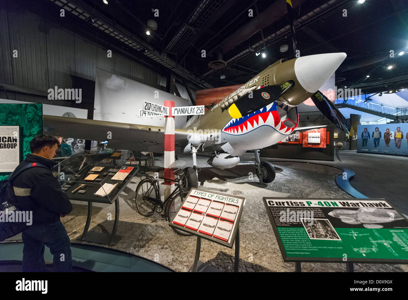 P40 warhawk hi-res stock photography and images - Alamy