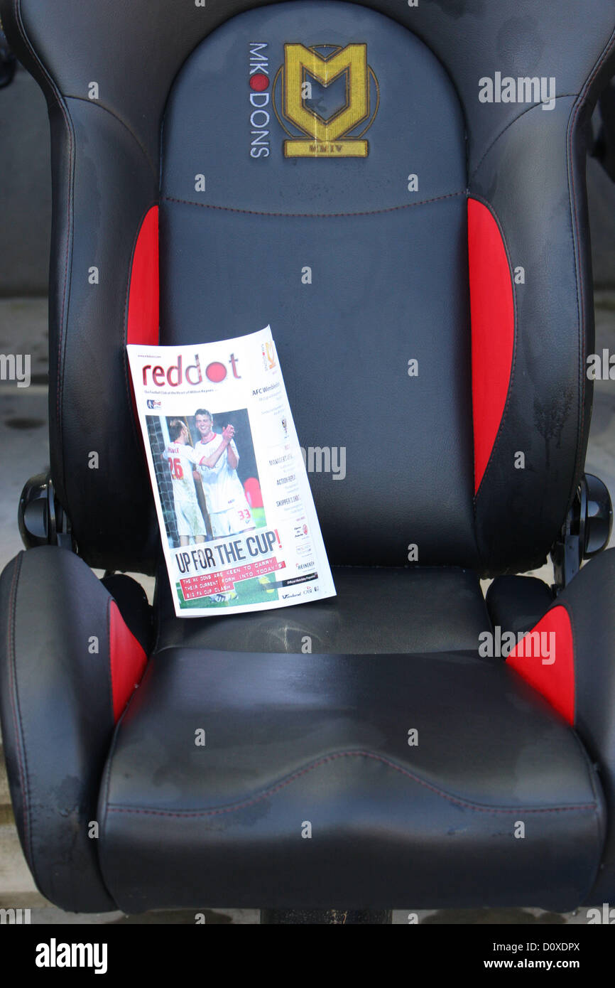 Milton keynes dons manager hires stock photography and images Alamy