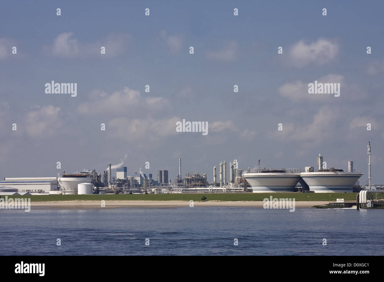 architecture, construction, industrial, complex, tank, chemistry, Elbe shore, Stade, industry, factory, building, conduits, plum Stock Photo