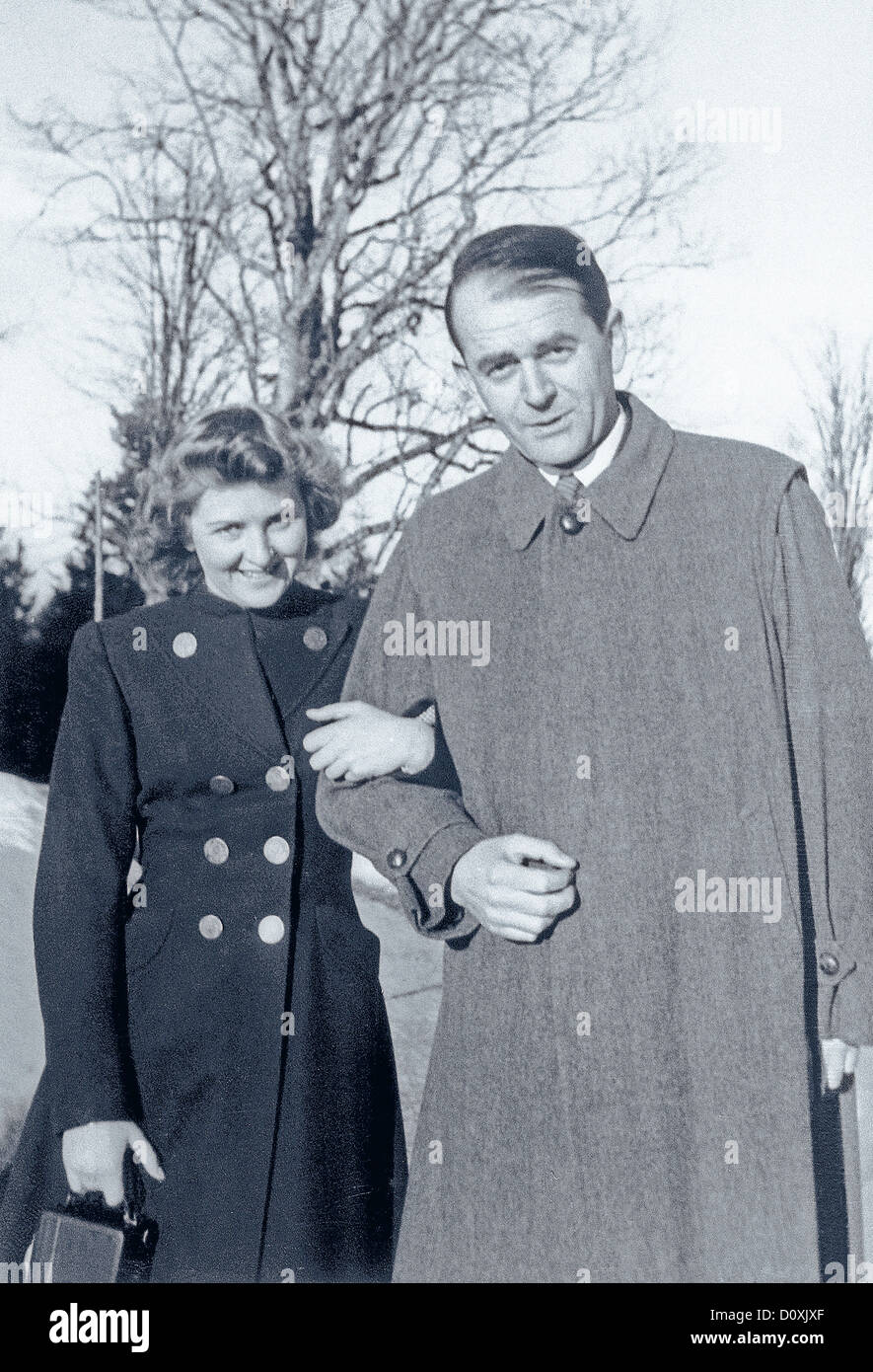 Eva Braun, Braun, architect, Albert Speer, walking, Berchtesgaden, Germany, 1940, World War II, Stock Photo