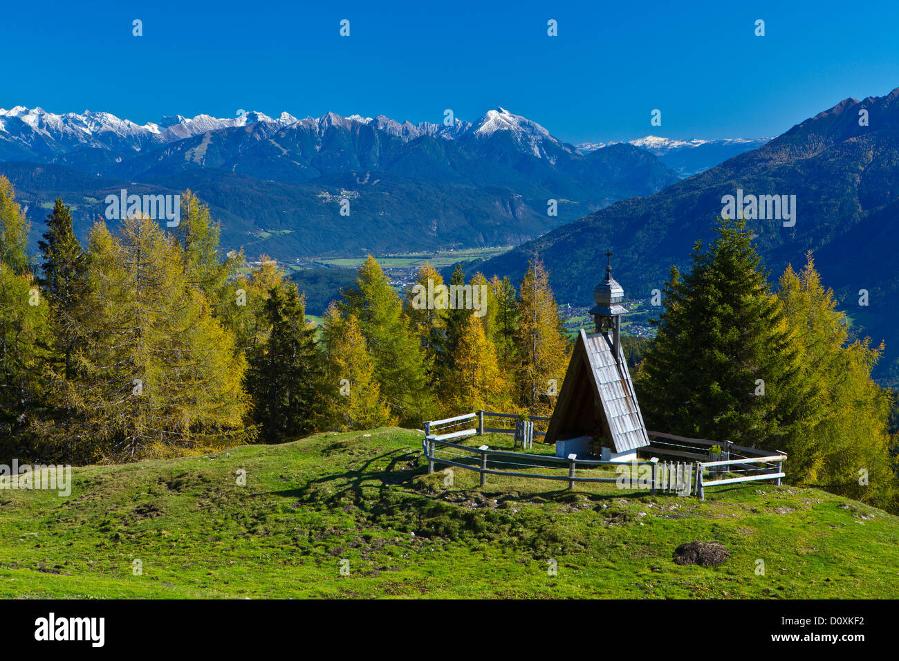 Austria, Europe, Tyrol, Tirol, Mieming, chain, plateau, Obsteig, Simmeringal, alp, chapel, larches, autumn, Karwendel, mountains Stock Photo