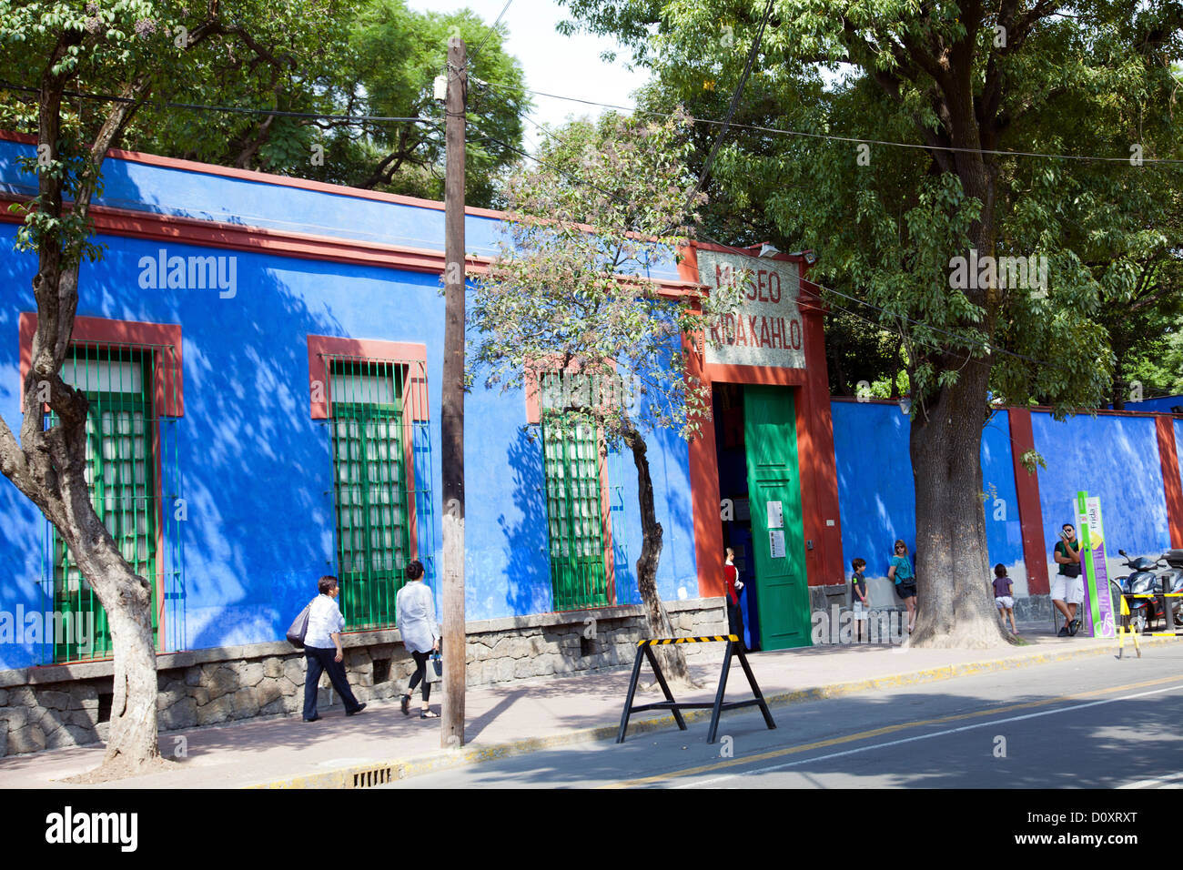 Museo Frida Kahlo Exterior in Coyoacan in Mexico City DF Stock Photo