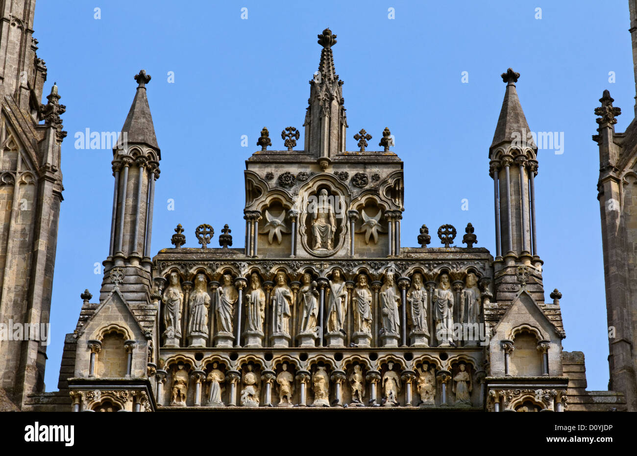 Wells cathedral facade hi-res stock photography and images - Alamy