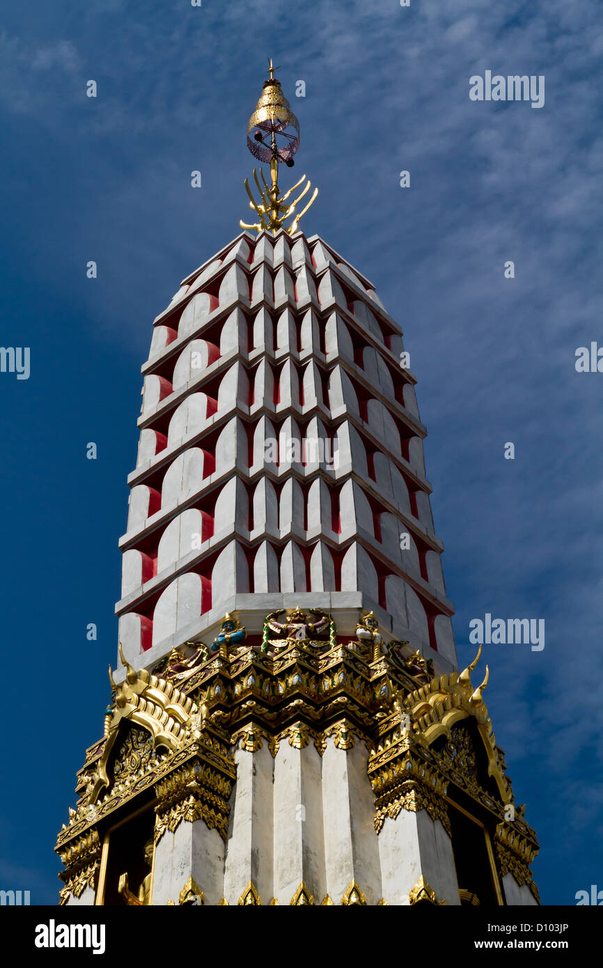 Buddhist Temple in Bangkok, Thailand Stock Photo - Alamy