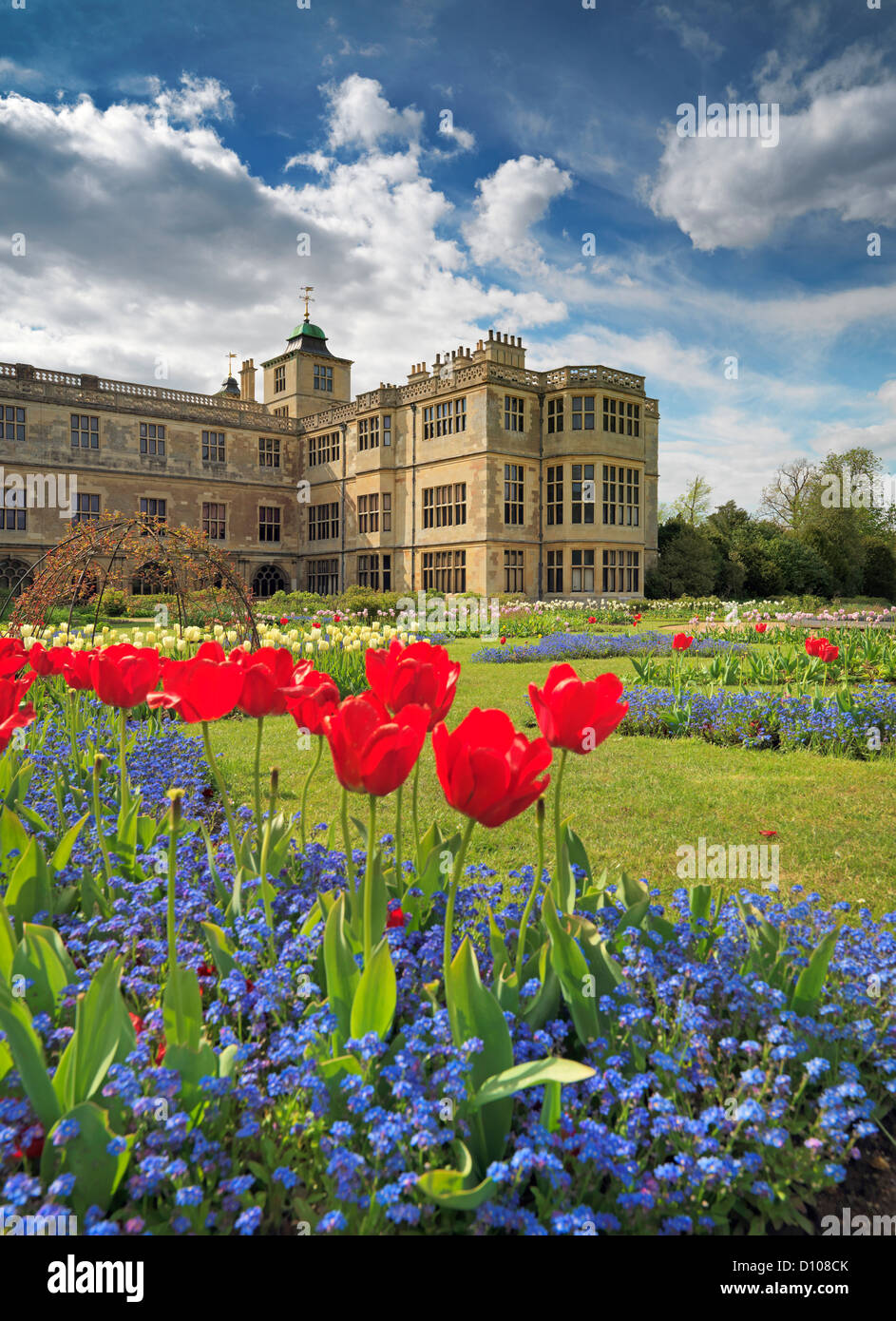 17th century mansion house hi-res stock photography and images - Alamy